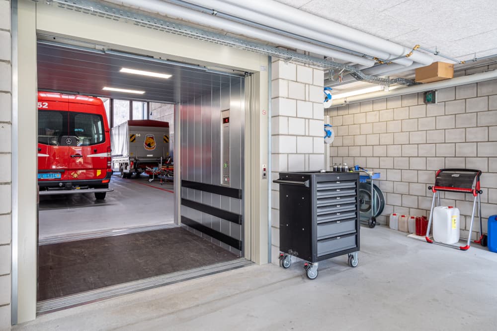 Neubau Warenlift Feuerwehr Bödeli Interlaken